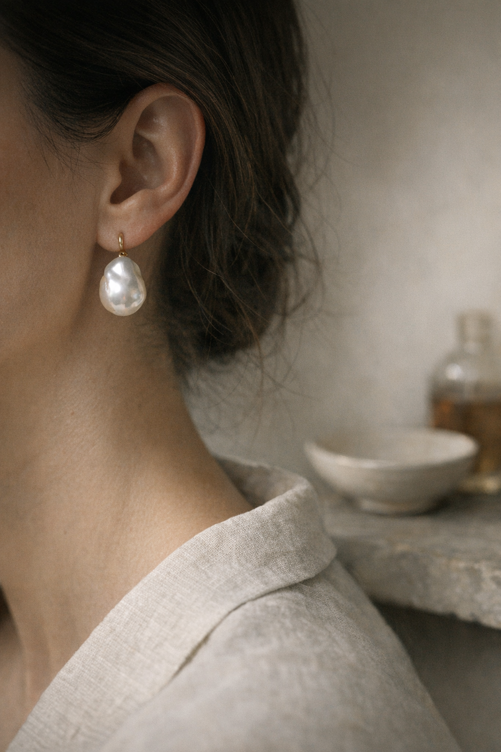 Baroque pearl drop earring